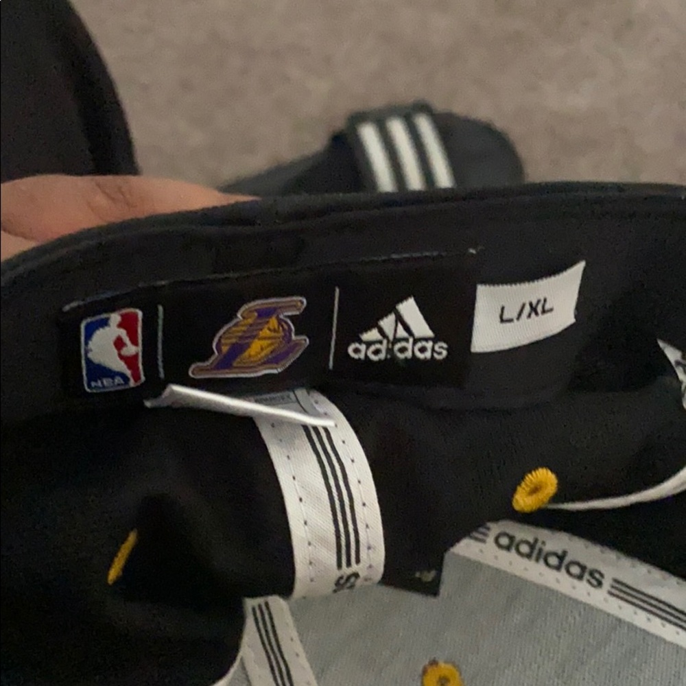 Adidas Lakers Hat - Picture 5 of 5